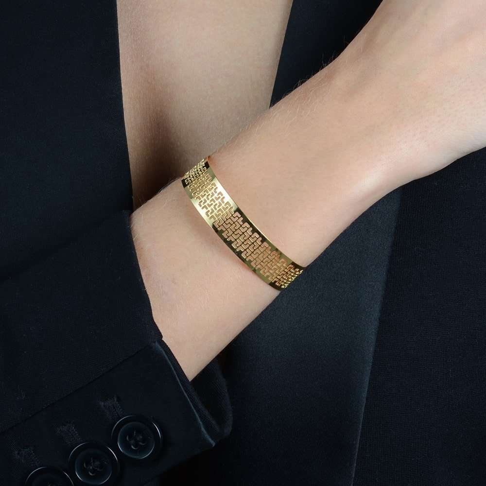 Bracelete de Renda Vazado banhado a Ouro 18k